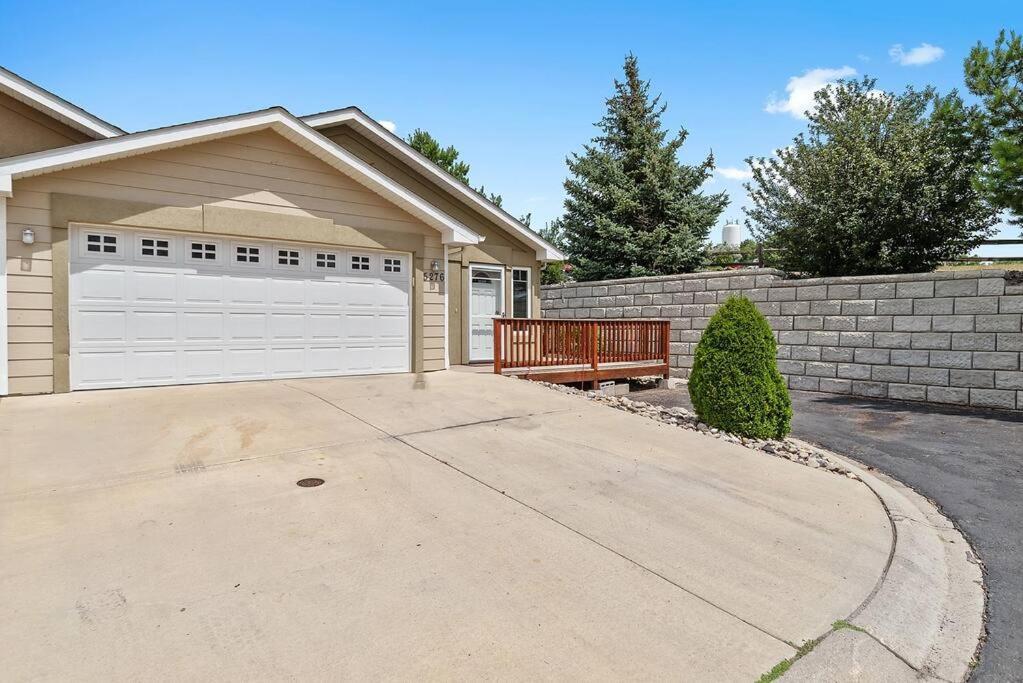 Villa Convenient Townhouse - Near Airport Rapid City Exterior foto